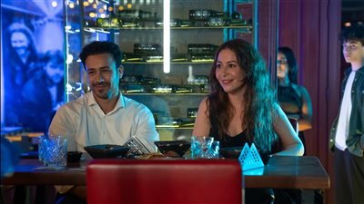 أحمد داود ومنة شلبي في زيارة لسينمات السعودية للترويج لـ