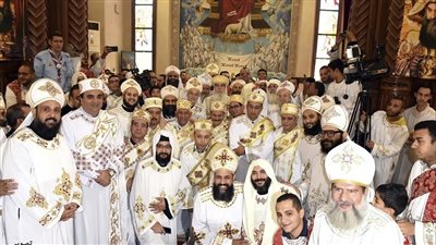 الأنبا غبريال يرسم 4 كهنة و9 دياكونيين جدد في إيبارشية بني سويف