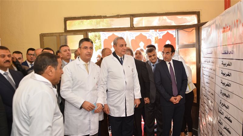 وزير التموين خلال