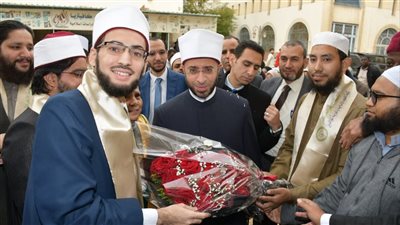 وزير الأوقاف يناقش رسالة ماجستير بكلية العلوم الإسلامية للوافدين (صور)