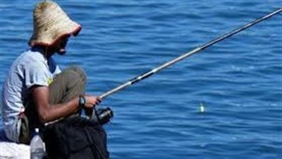 تفسير حلم صيد السمك في المنام وعلاقته بالرزق الوفير وتحقيق الأمنيات