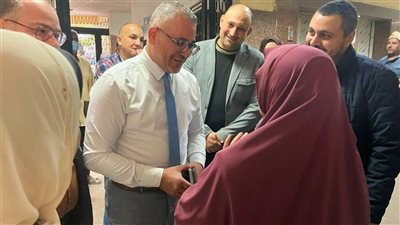 مدير التأمين الصحي بالقليوبية يتفقد مستشفى بنها النموذجي 