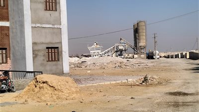 طلاب ومعلمي 