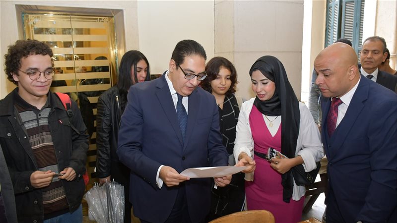 رئيس جامعة القاهرة