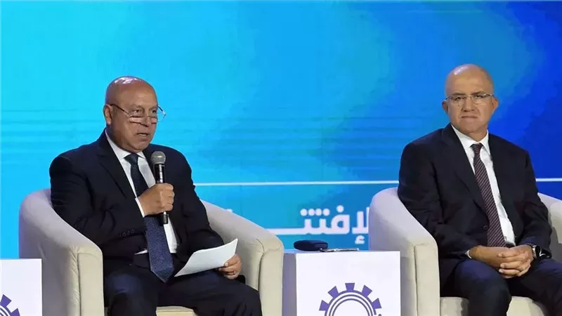  الملتقى والمعرض
