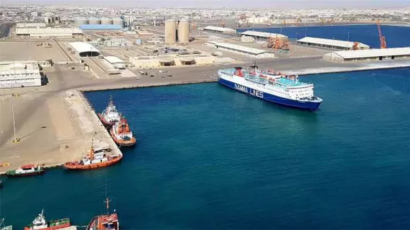 فتح الملاحة بميناء