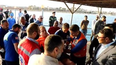 أول صور للناجين من حادث غرق اللنش السياحى بالبحر الأحمر