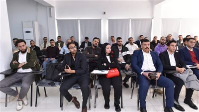 وزارة العمل تبدأ اختبارات لشباب تقدموا على وظائف بالسعودية (صور)