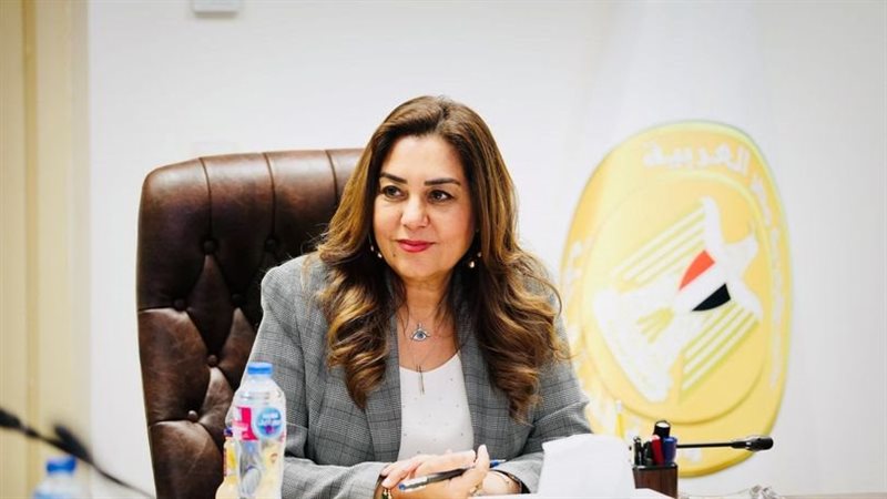  الدكتورة منال عوض