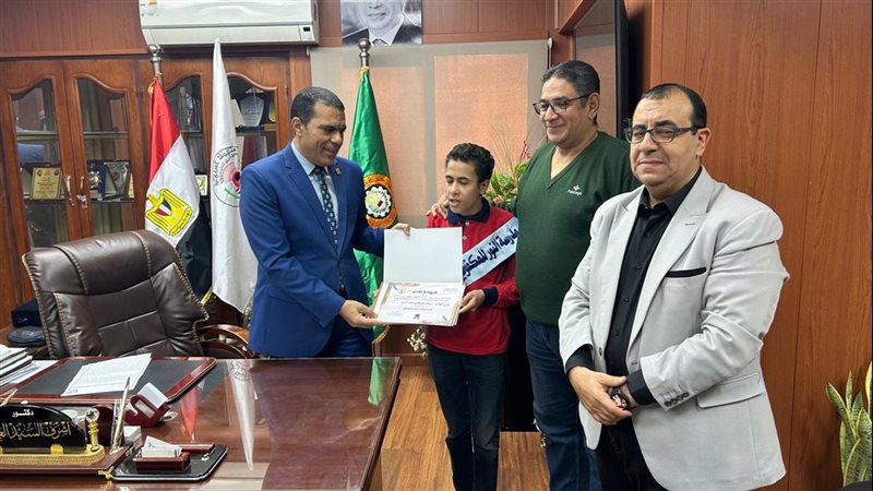 تكريم بتعليم الدقهلية،
