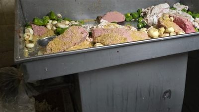 ضبط 7 أطنان لحوم مفرومة فاسدة خلال حملة بالجيزة (صور)