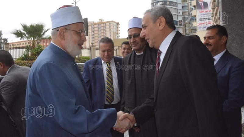 محافظ الغربية يستقبل