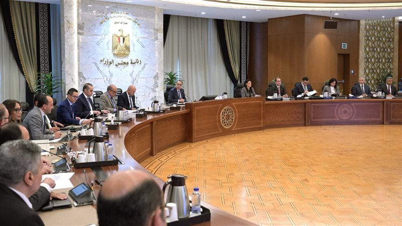 اجتماع اللجنة العليا