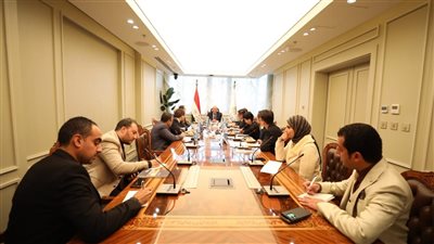 وزير التعليم العالي يلتقي وفد جامعة تشينزين الصينية لمناقشة منح درجات علمية مزدوجة