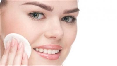 قناع طبيعي بمكونات بسيطة لتفتيح وتوريد البشرة