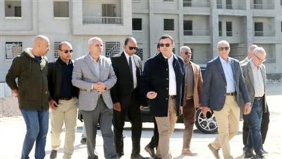 جولة لوزير الإسكان بمحاور الطرق ووحدات 
