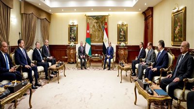 مباحثات مصرية أردنية بالقاهرة.. الرئيس والملك يؤكدان ضرورة الوقف الفوري لإطلاق النار في غزة وإنفاذ المساعدات الإنسانية دون قيود أو شروط.. والرفض المطلق تهجير الفلسطينيين من أراضيهم