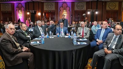 هيئة الدواء تكشف عن خطة استراتيجية لتصنيع وتوطين اللقاحات بمصر