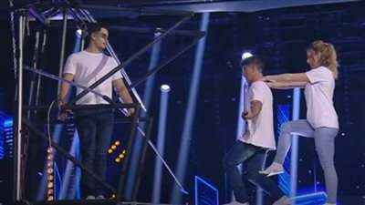 عرض يحبس الأنفاس لـ فريق 