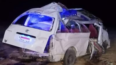  مصرع وإصابة 15 شخصا في انقلاب 