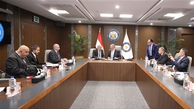 وزير البترول يلتقي وفدًا من نواب مجلسي النواب والشيوخ