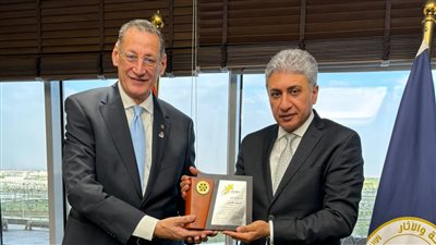 وزير السياحة يبحث مع محافظ روتاري مصر سبل التعاون المشترك