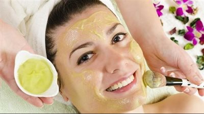 قناع طبيعي لترطيب البشرة وحمايتها من الجفاف في الشتاء 