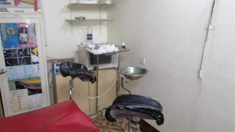 ضبط عياده بدون ترخيص