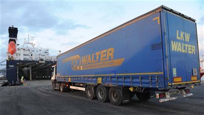 بدلا من 6 أيام ، خط الرورو يقلص زمن الشحن لأوروبا إلى يومين ونصف فقط