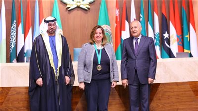 مي عبد الحميد تحصد جائزة أفضل مدير عام بجائزة التميز الحكومي العربي