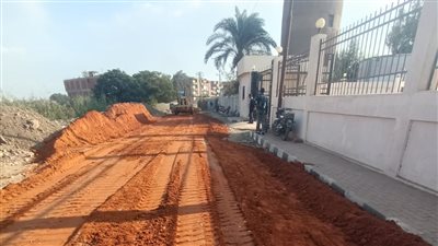 محافظ الغربية يتابع تمهيد طريق مستشفى محلة مرحوم، ويؤكد: خدمة المرضى أولويتنا