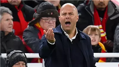 سلوت يفتح الباب أمام ضم صفقات جديدة لليفربول في يناير 