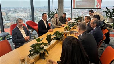 وزير الاتصالات يبحث مع مسئولي شركات ومؤسسات صربية التعاون في الحلول الرقمية 