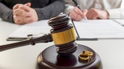 زوجة تطالب بربع مليون جنيه نفقة بالجيزة: تزوج عليَّ بدون علمي ولما واجهته هجرني