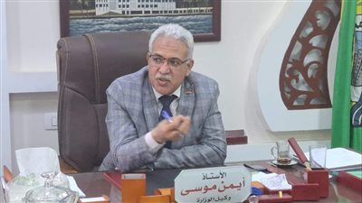 وكيل التعليم بالإسماعيلية يتابع استعدادات الإدارات لامتحانات الفصل الدراسي الأول (صور) 