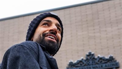 بعد خروجه من جوائز الأفضل، محمد صلاح يظهر بإطلالة مميزة في ليفربول (صور)
