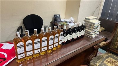 بـ 2.8 مليون جنيه، الجمارك تضبط كمية من الخمور والسجائر المهربة 