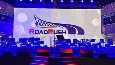 التجهيزات النهائية لحفل شيرين عبد الوهاب بالكويت قبل صعودها علي المسرح