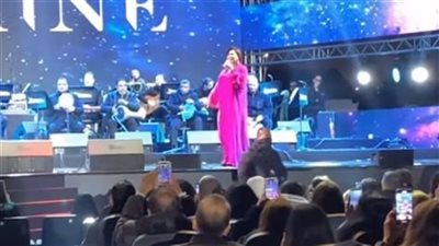 شاهد، شيرين عبد الوهاب تحتفل بطريقتها الخاصة بوقف إطلاق النار في لبنان