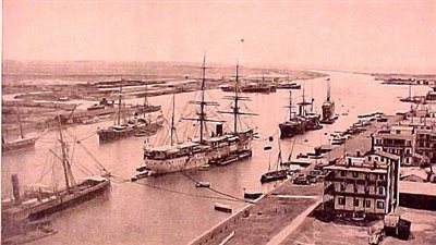 في ذكراه، كيف بدأ مشروع قناة السويس وما هي قصة منح الامتياز لـ دليسبس؟ 