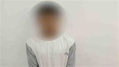 الأمن يضبط قائد دراجة نارية بدون لوحات معدنية بالجيزة