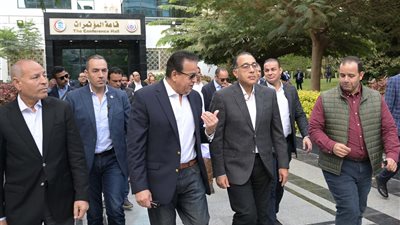 مدبولي: إنشاء مدينة النيل الطبية سيحدث طفرة في تقديم الخدمات الصحية 