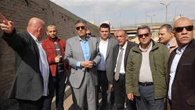 محافظ الجيزة يعاين المواقع المقترحة لإنشاء جراج لخدمة المترددين على مستشفى أم المصريين 