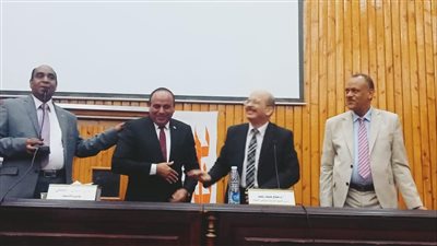 جامعة سوهاج تنظم ندوة توعوية للشباب المقبلين على الزواج