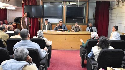 وكيل تعليم سوهاج يتابع استعدادات امتحانات نصف العام الدراسي