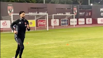 جلسة جديدة في معسكر الأهلي بتونس لمناقشة مصير وسام أبو علي 