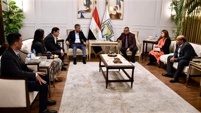 وزير السياحة يناقش خطط زيادة الإقبال السياحي على محافظة جنوب سيناء