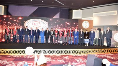 محافظ الدقهلية يكرم الفائزين بمسابقة البحث العلمي بحضور وزراء حاليين وسابقين (صور)