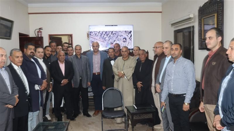 محافظ القليوبية خلال