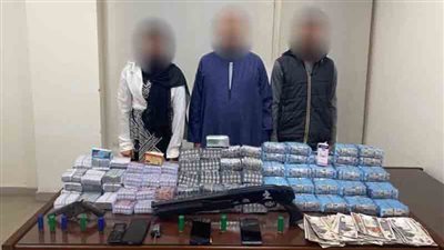 سقوط 40 عنصر إجرامي بحوزتهم مخدرات وسلاح بـ 10 محافظات